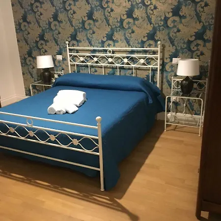 Suberito Rooms&bar Bed & Breakfast 4*