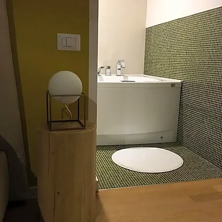 Suberito Rooms&bar Bed & Breakfast
