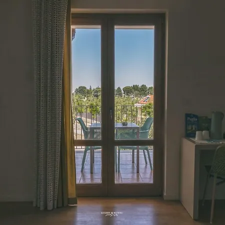 Suberito Rooms&bar Bed & Breakfast 4*