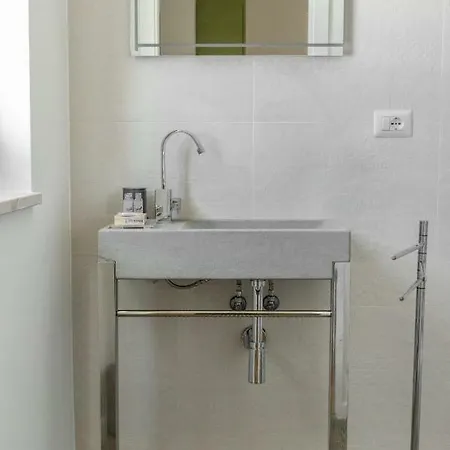 Suberito Rooms&bar Bed & Breakfast 4*